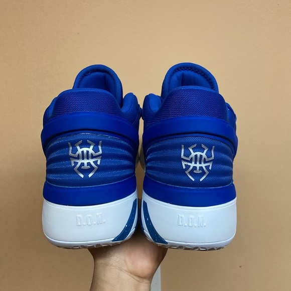 Adidas D.O.N. Issue #2 “Collegiate Royal” - Picture 5 of 17
